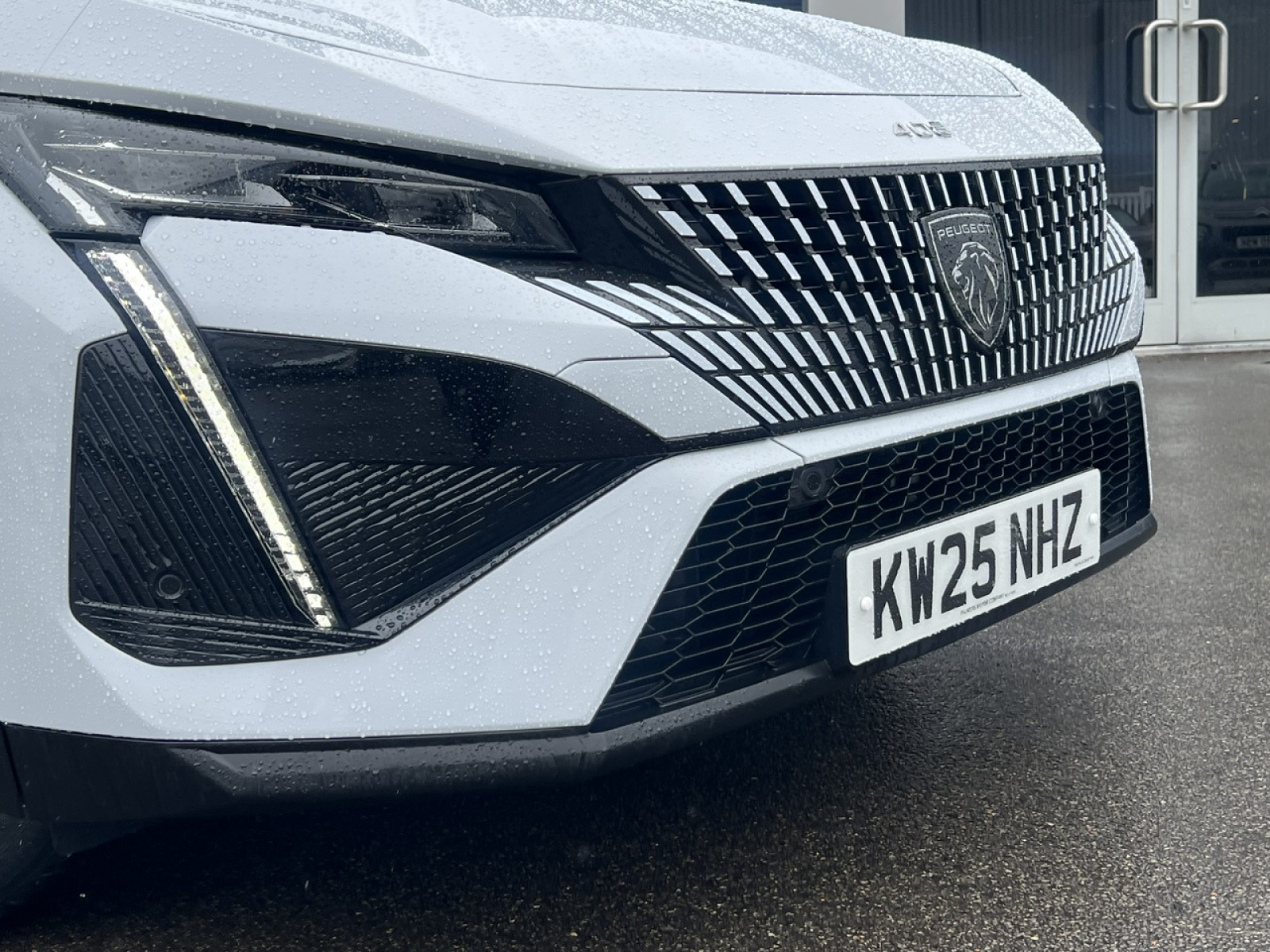 Peugeot 408