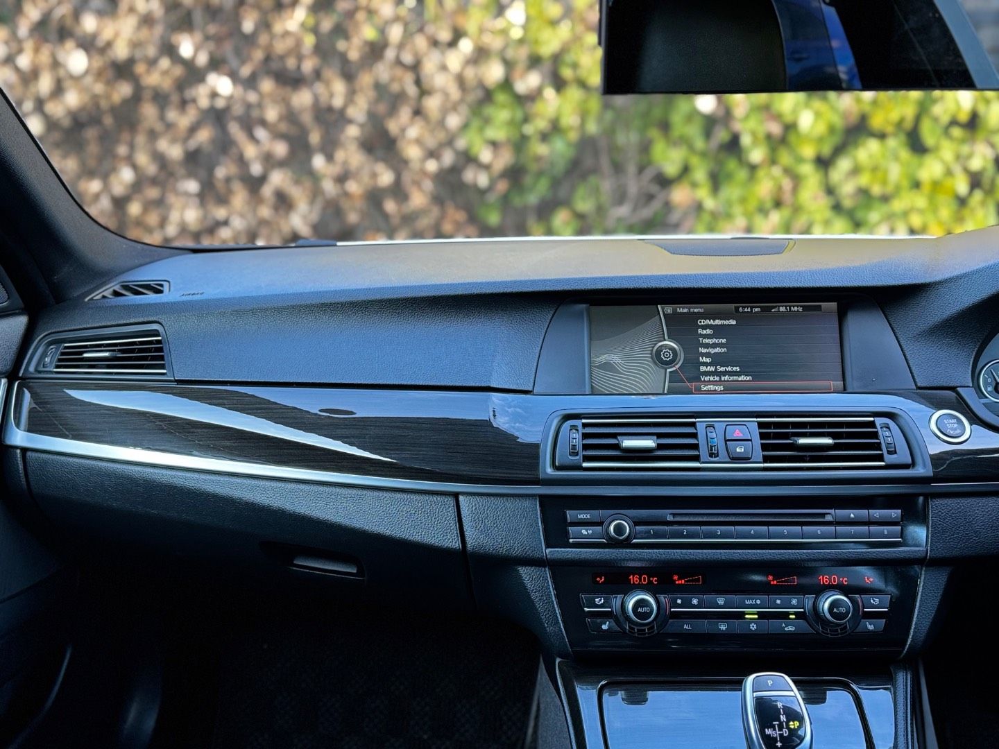BMW 528