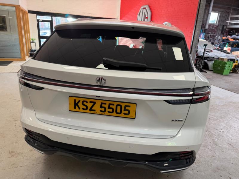 MG Motor UK HS