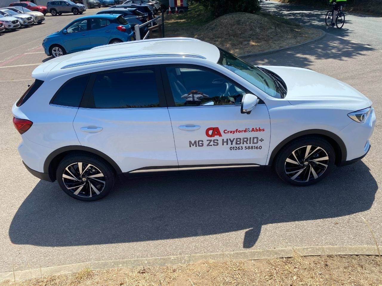 MG ZS