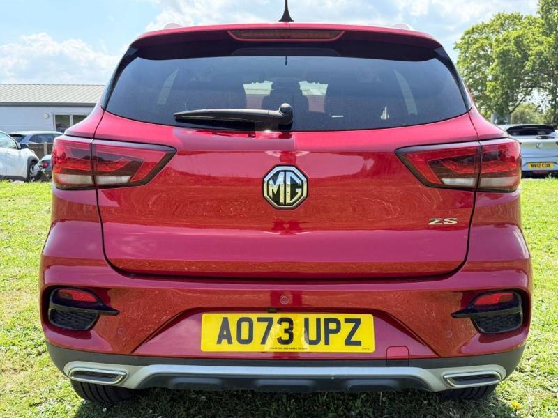 MG ZS