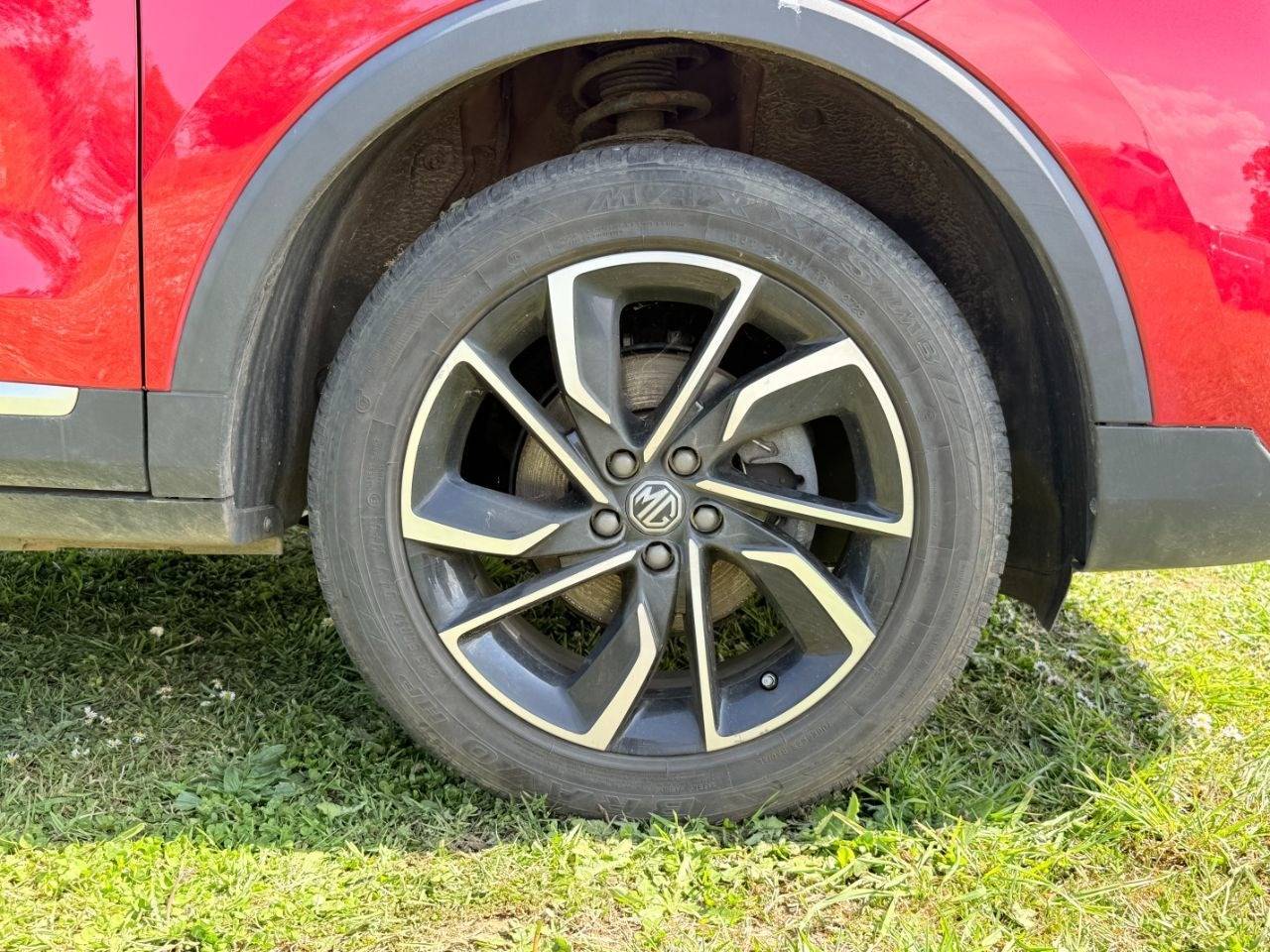 MG ZS