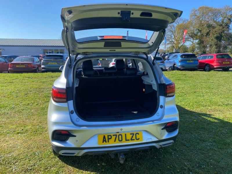 MG ZS