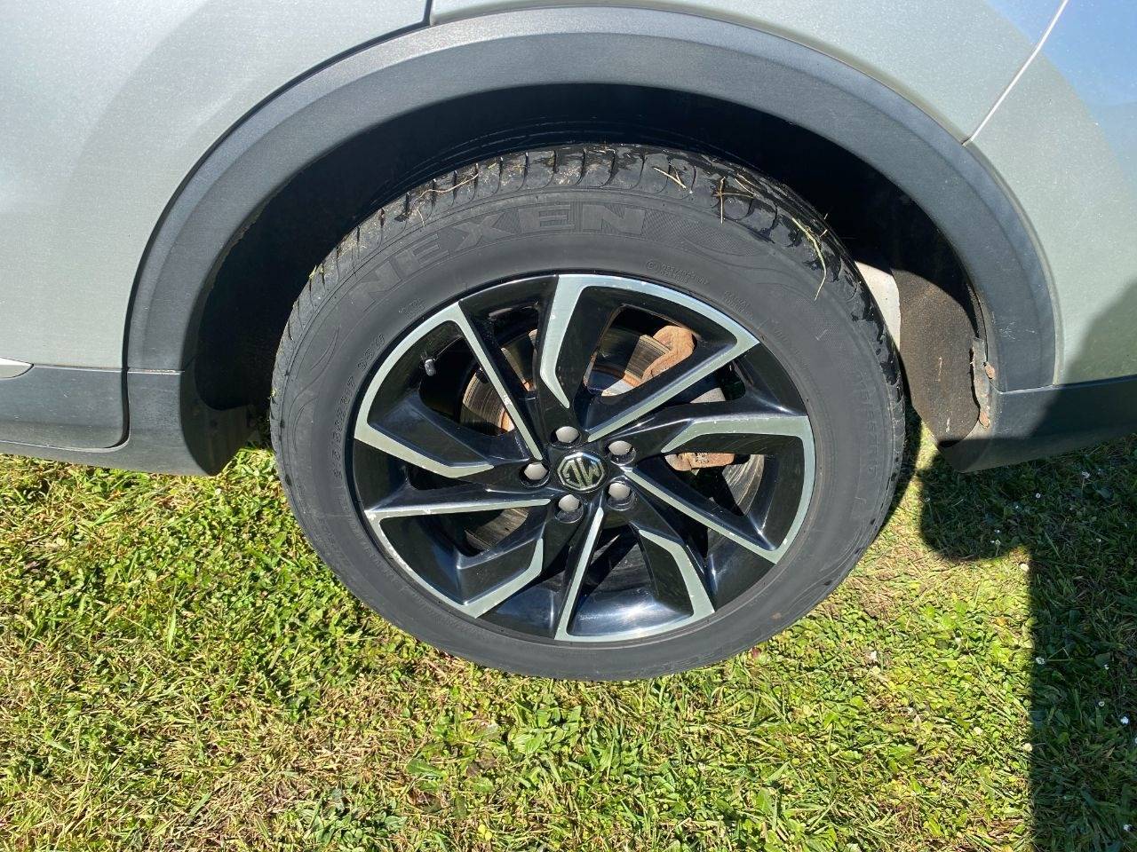MG ZS