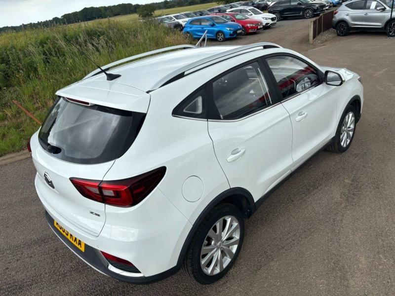 MG ZS