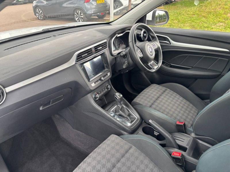 MG ZS