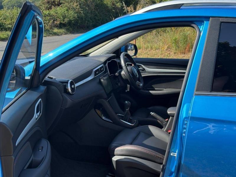MG ZS