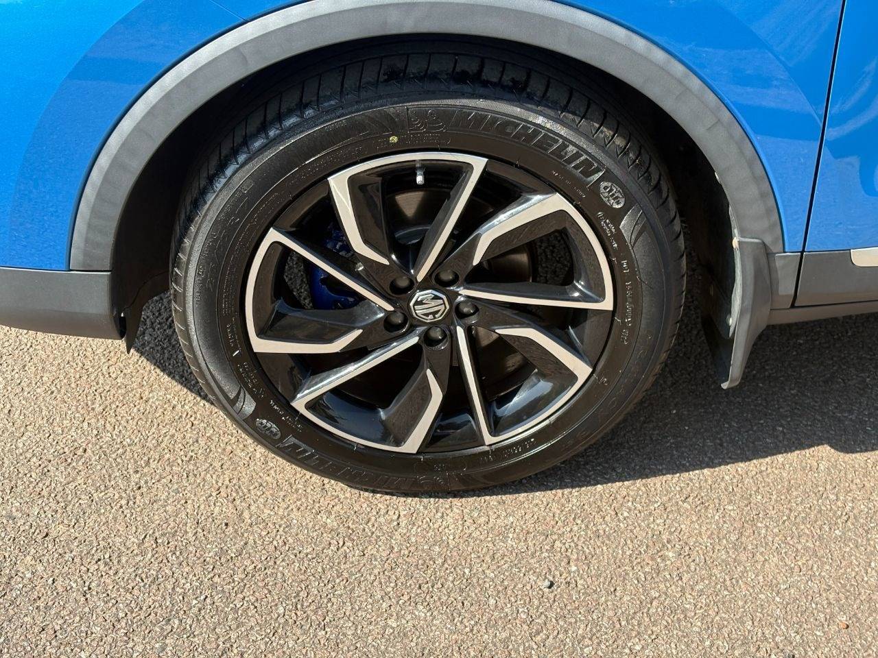 MG ZS