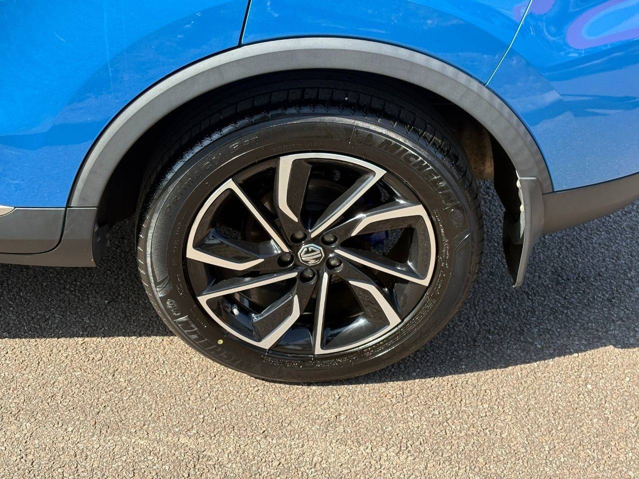 MG ZS