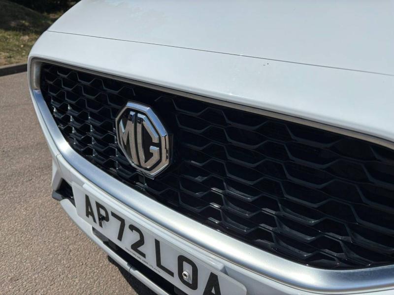 MG ZS