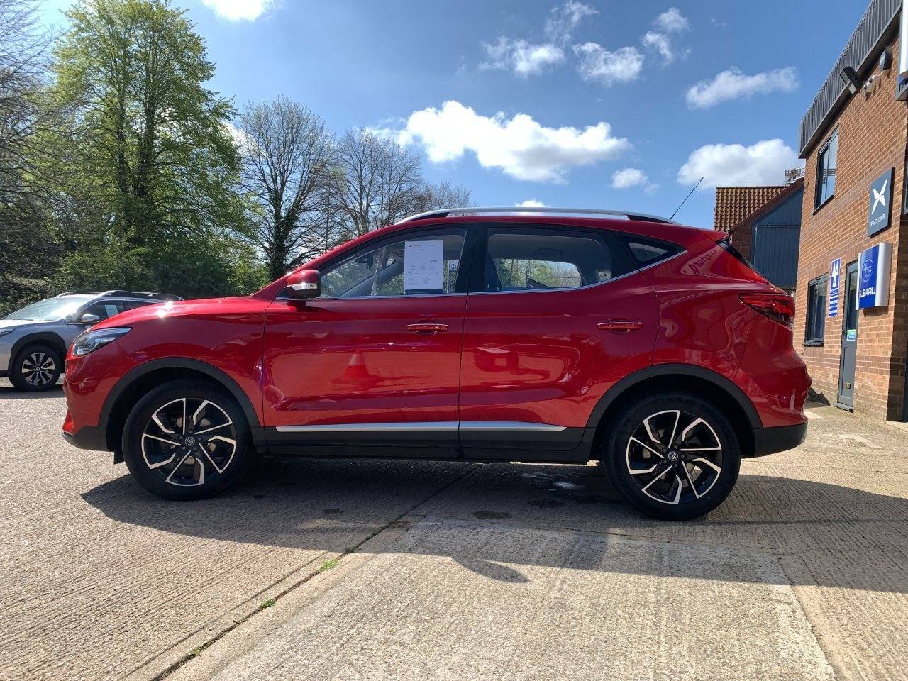 MG ZS