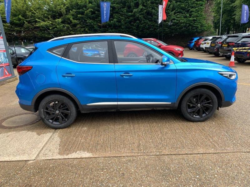 MG ZS