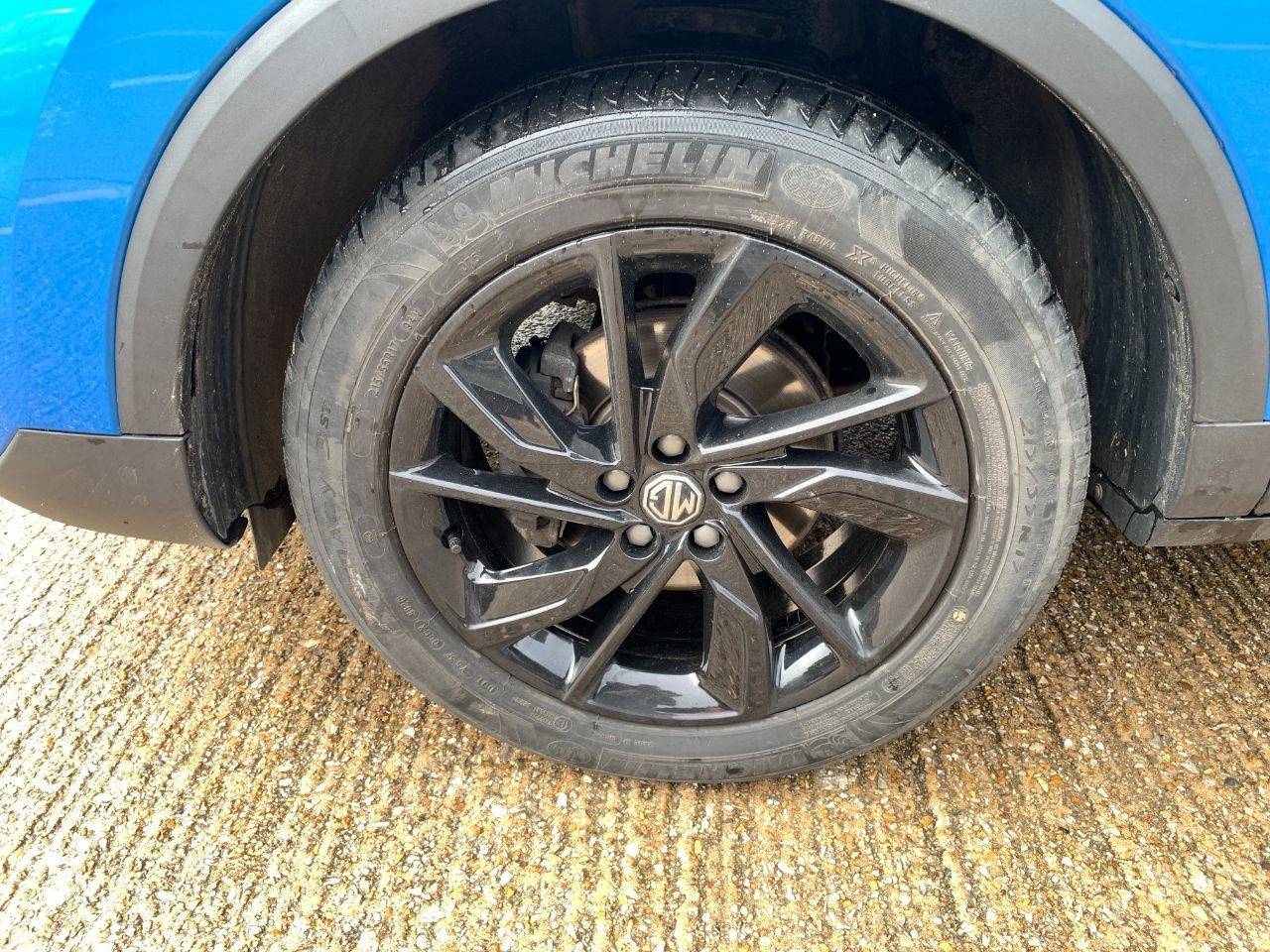 MG ZS