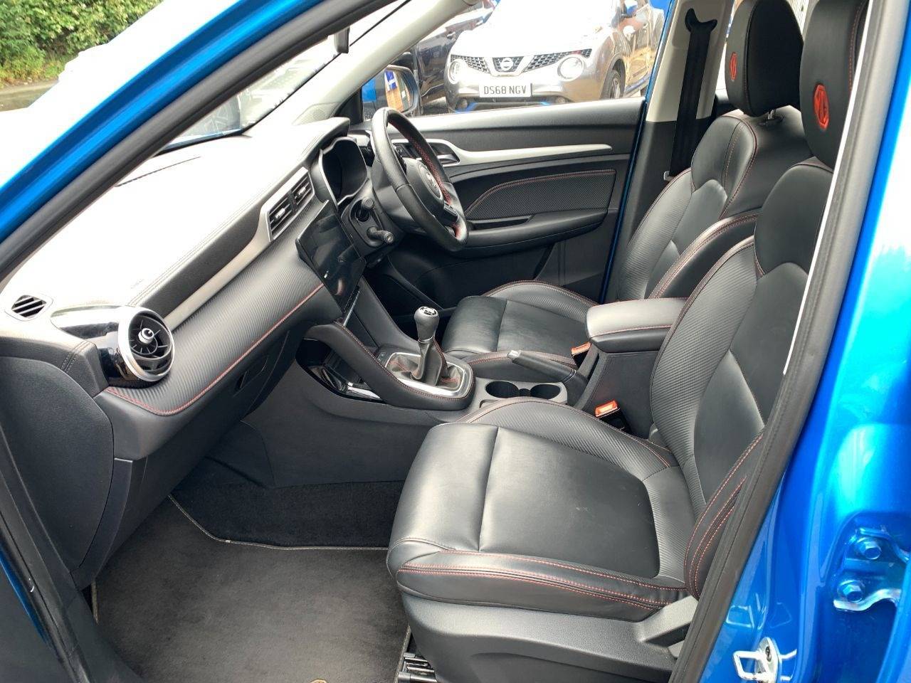 MG ZS