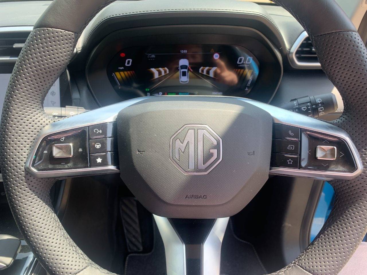 MG ZS