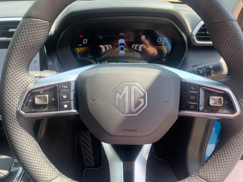 MG ZS
