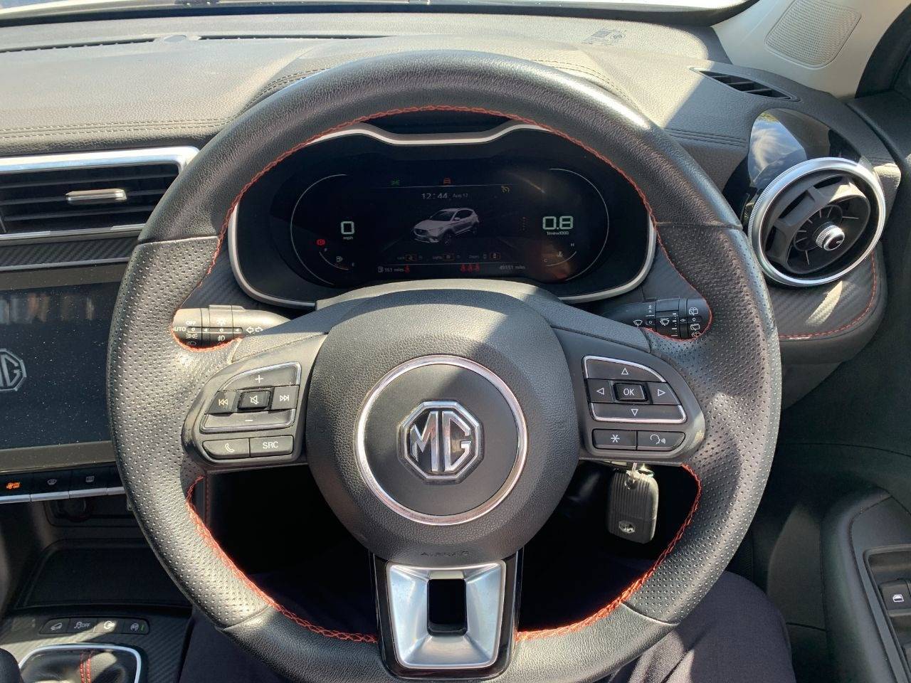 MG ZS