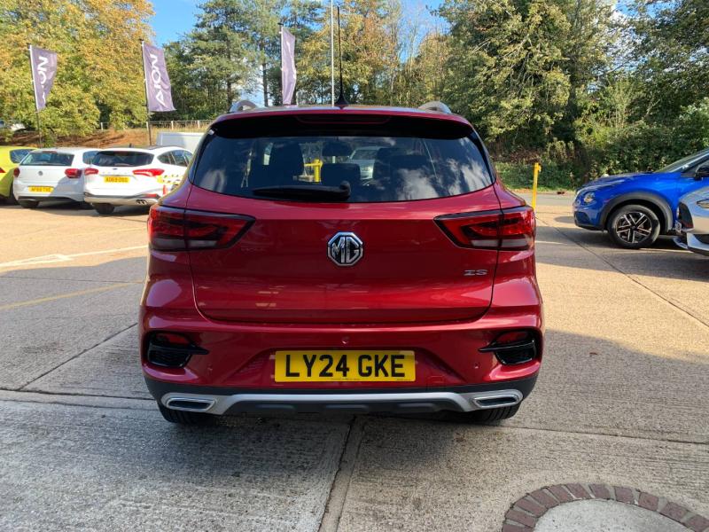 MG ZS