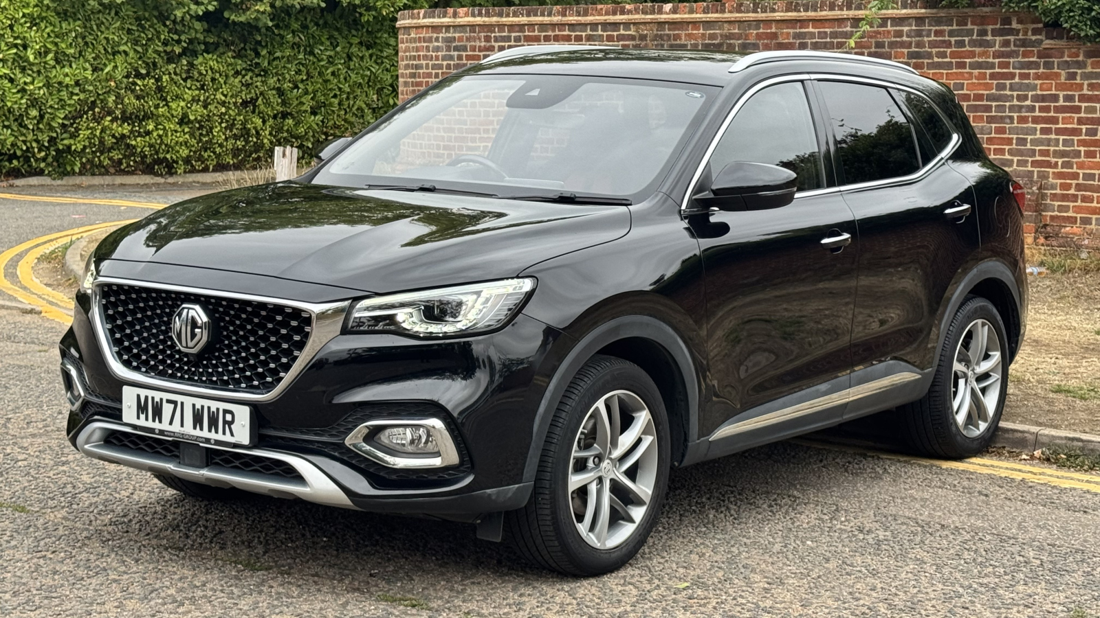 MG Motor UK HS
