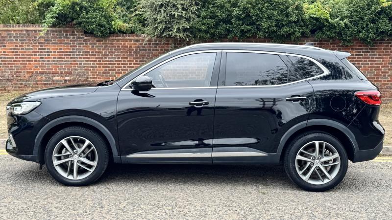 MG Motor UK HS