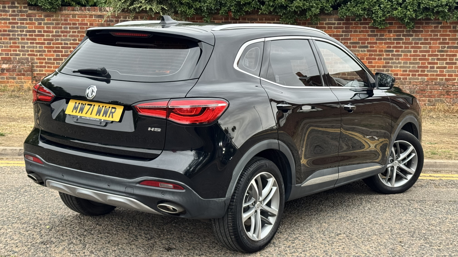 MG Motor UK HS