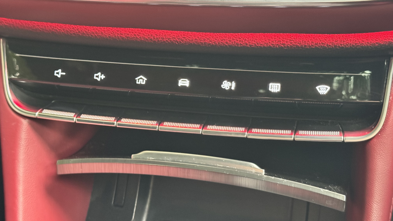 MG Motor UK HS