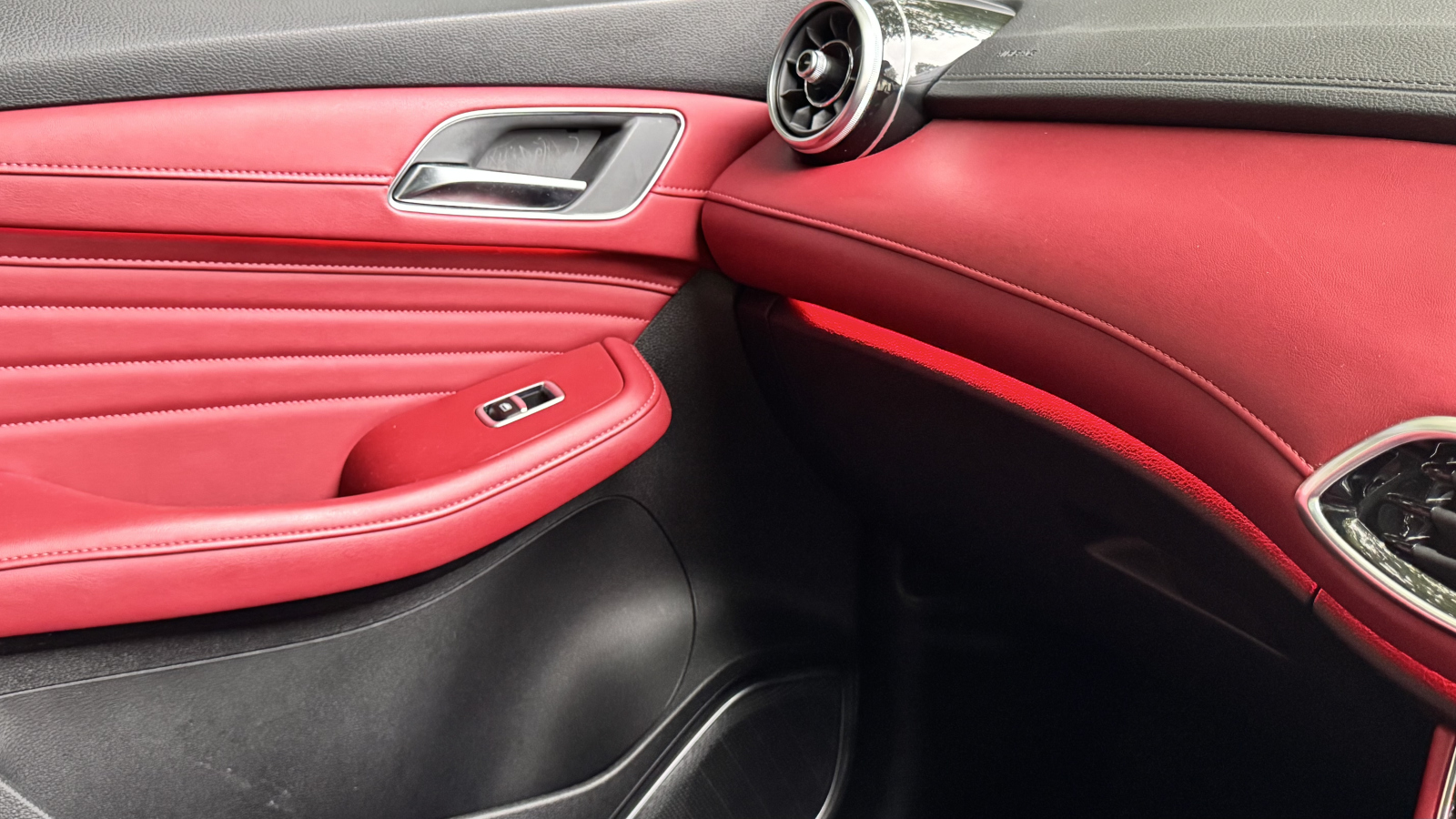 MG Motor UK HS