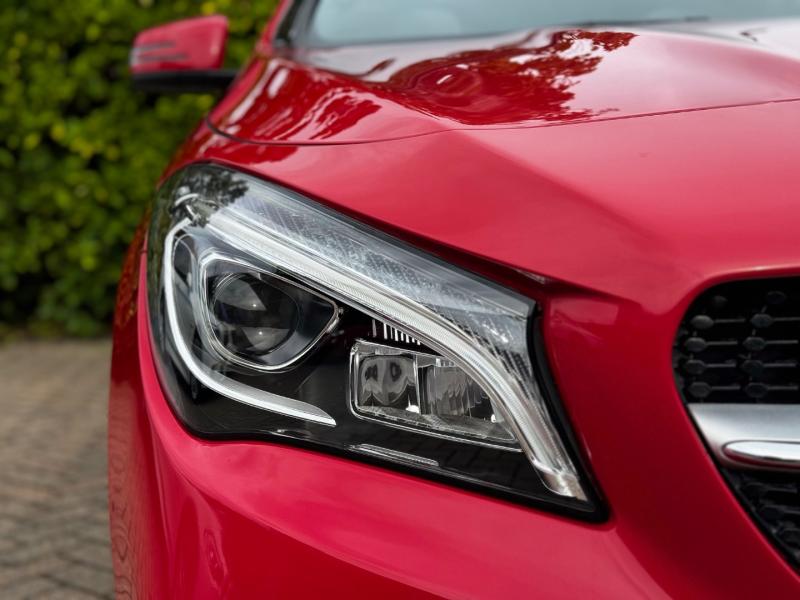 Mercedes-Benz CLA 220