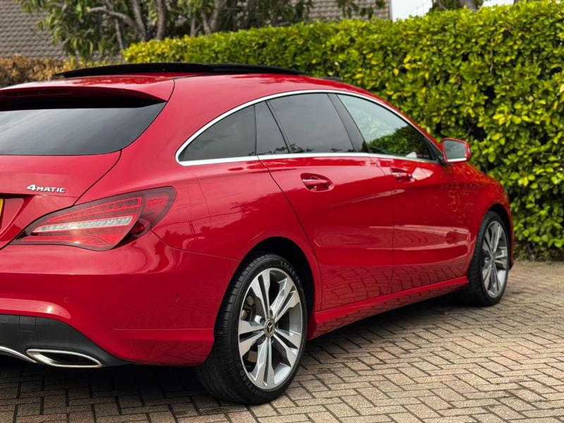 Mercedes-Benz CLA 220