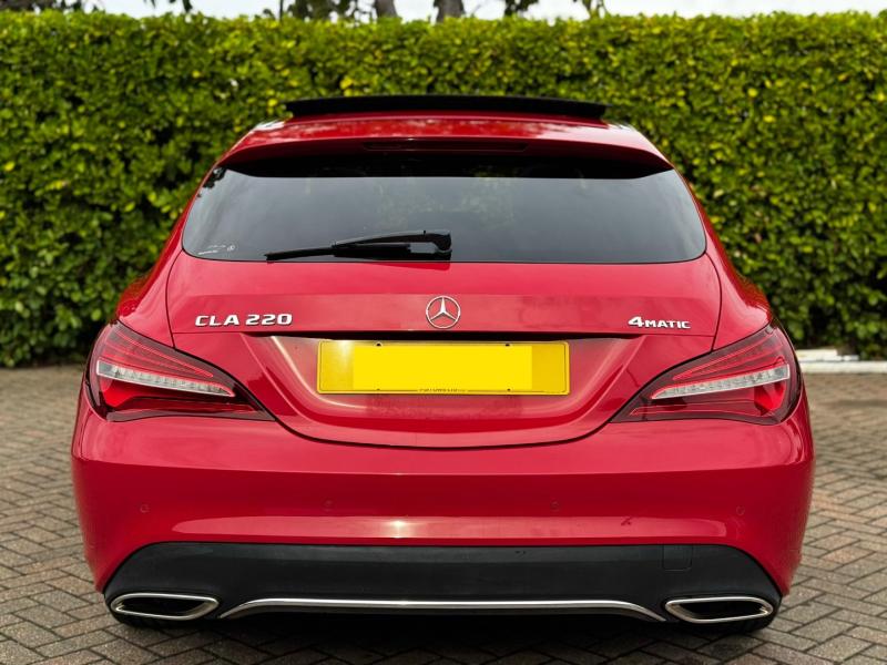 Mercedes-Benz CLA 220