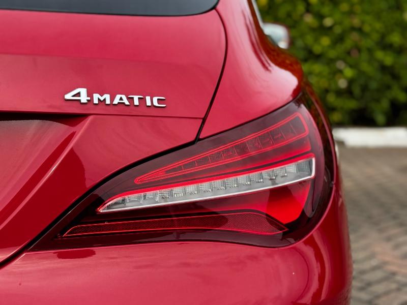 Mercedes-Benz CLA 220