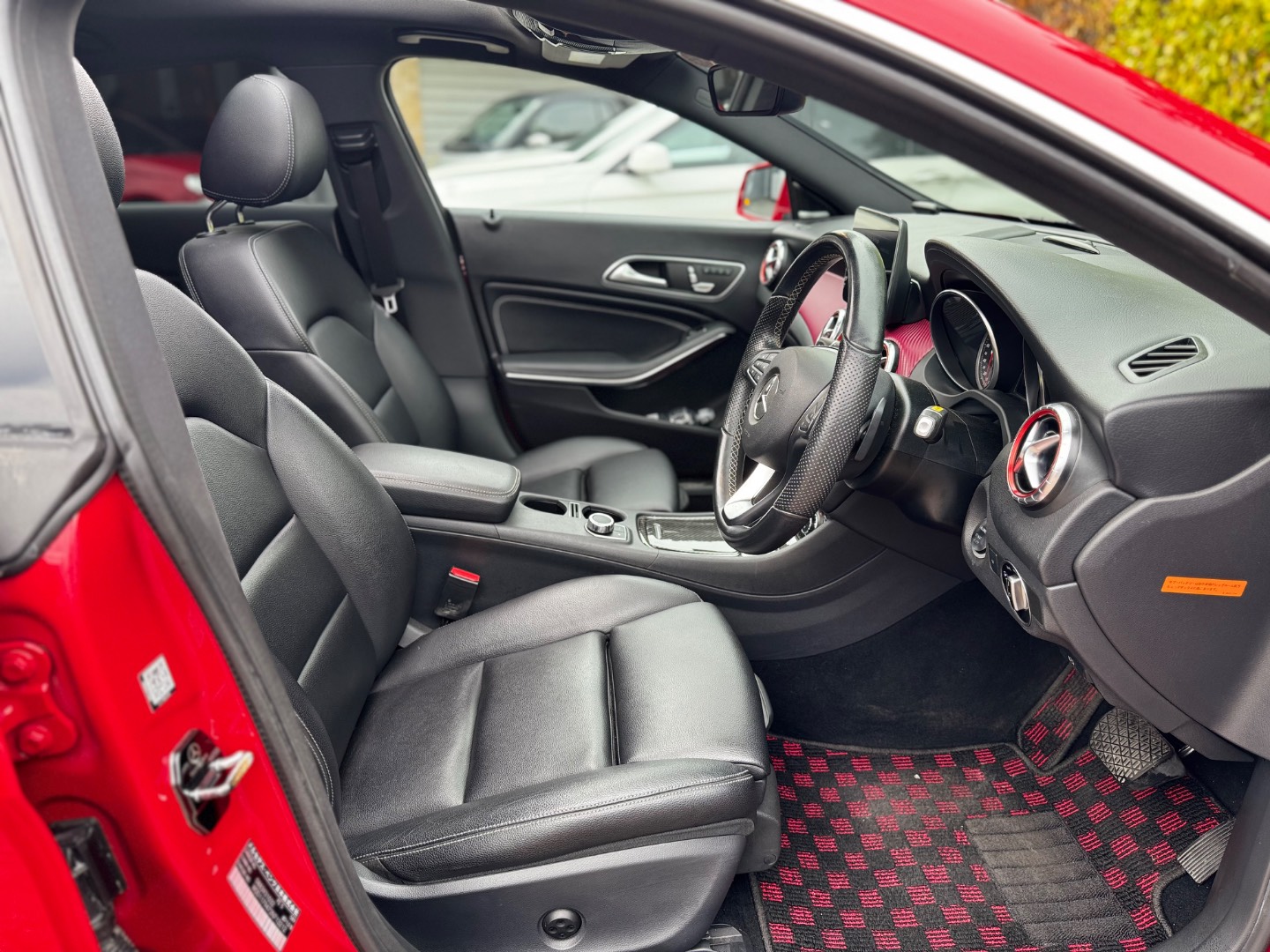 Mercedes-Benz CLA 220