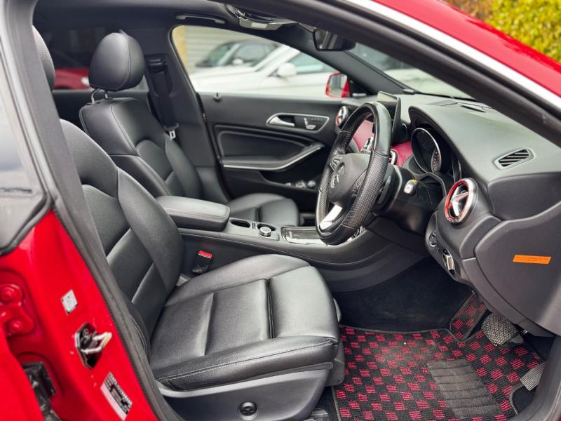 Mercedes-Benz CLA 220