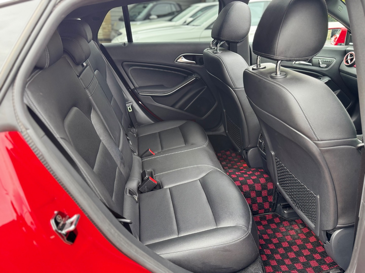 Mercedes-Benz CLA 220