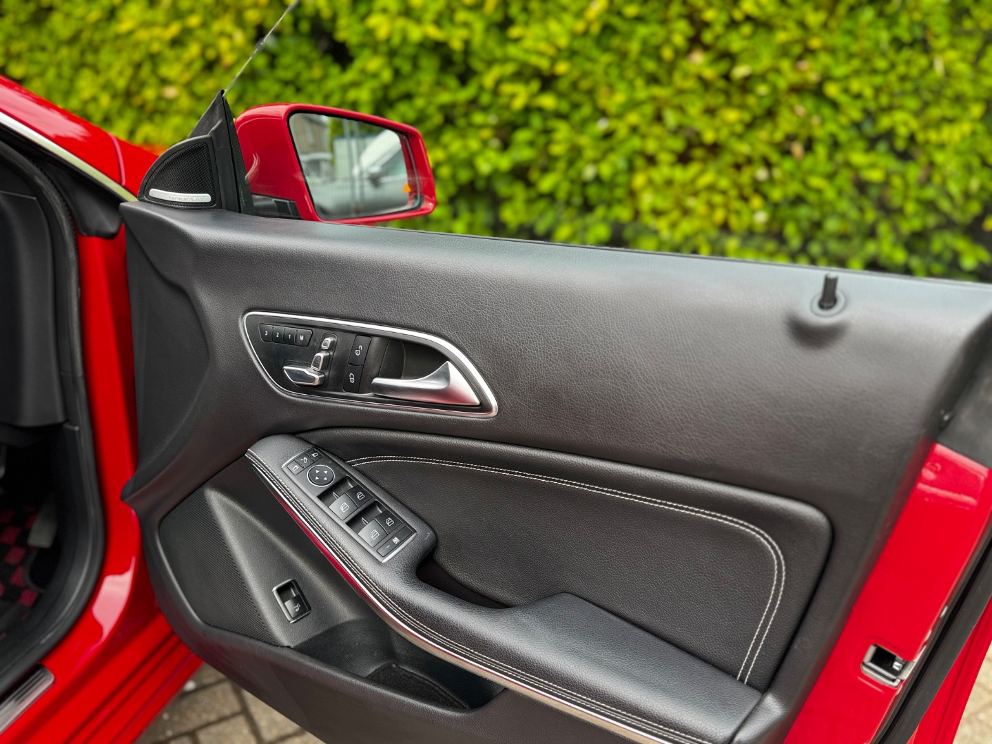 Mercedes-Benz CLA 220