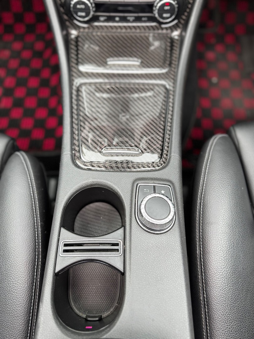 Mercedes-Benz CLA 220