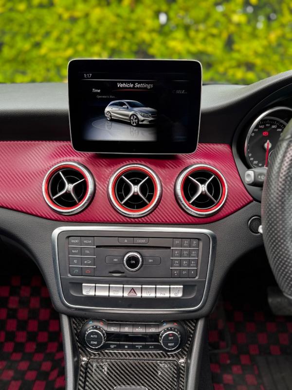 Mercedes-Benz CLA 220