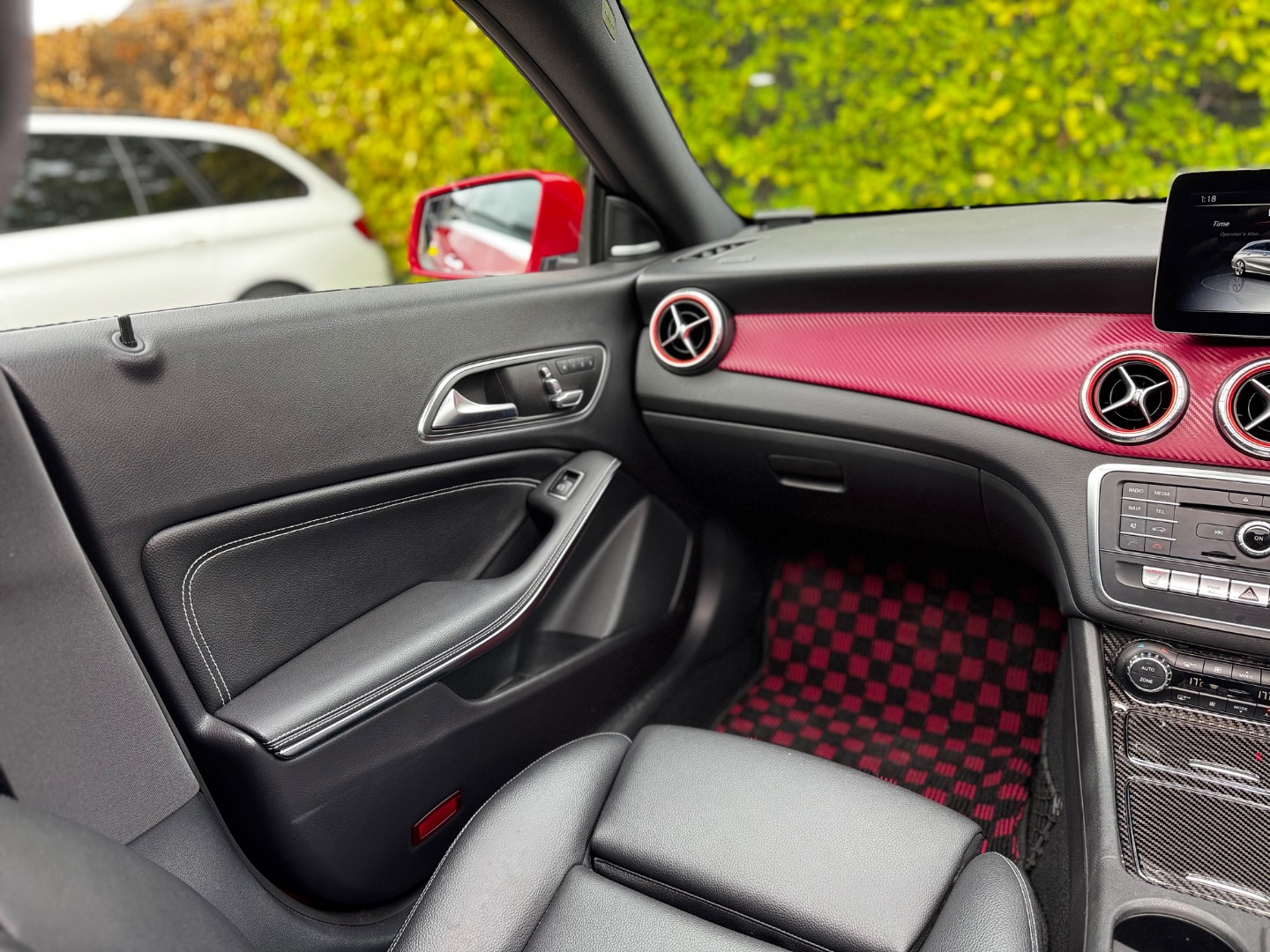 Mercedes-Benz CLA 220