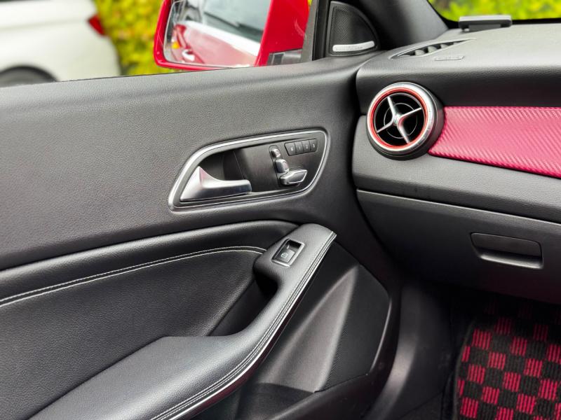 Mercedes-Benz CLA 220