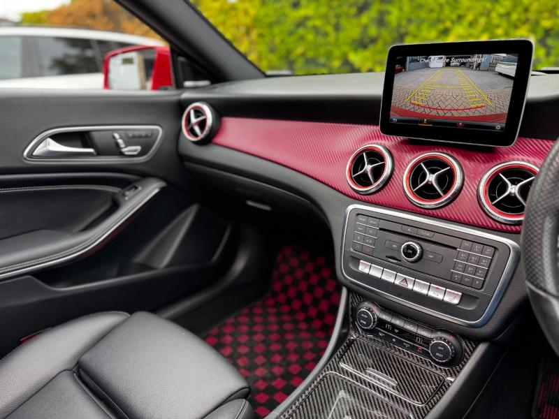Mercedes-Benz CLA 220