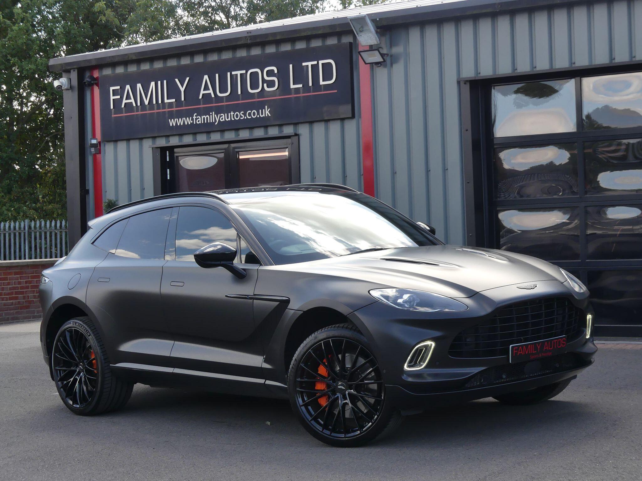 Aston Martin Dbx