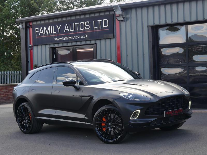 Aston Martin Dbx