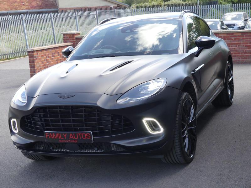 Aston Martin Dbx