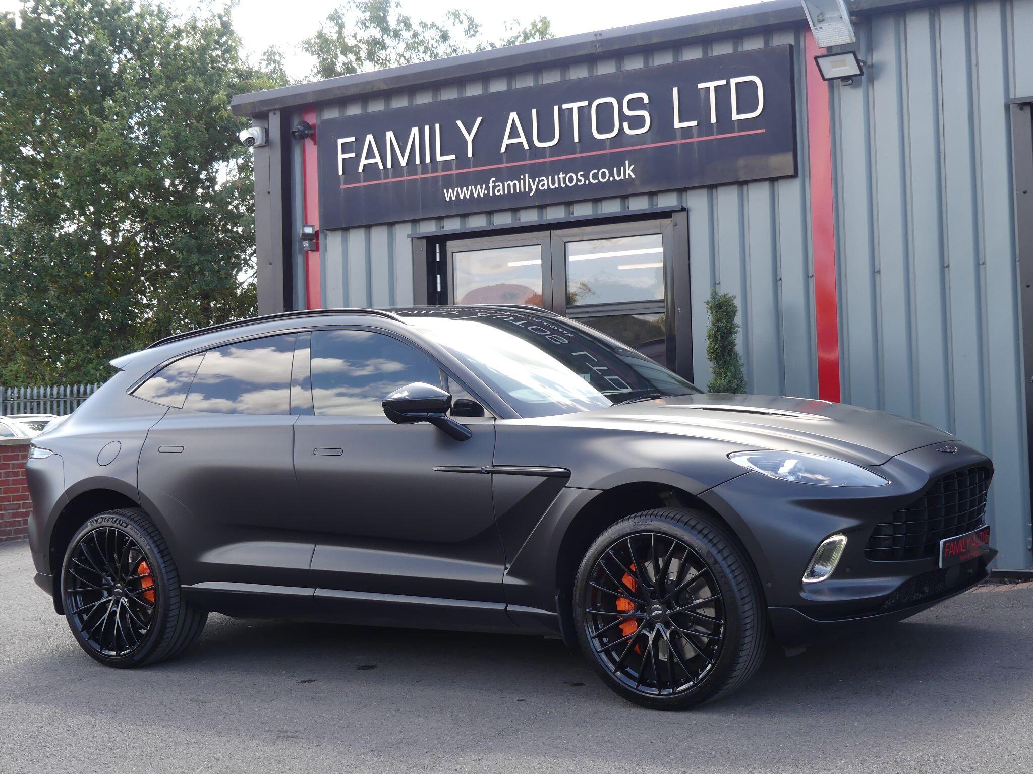 Aston Martin Dbx