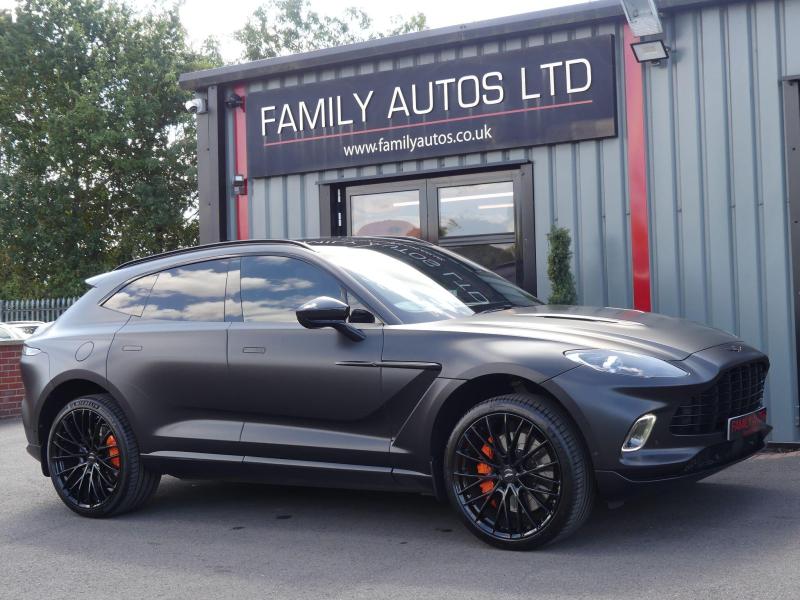 Aston Martin Dbx