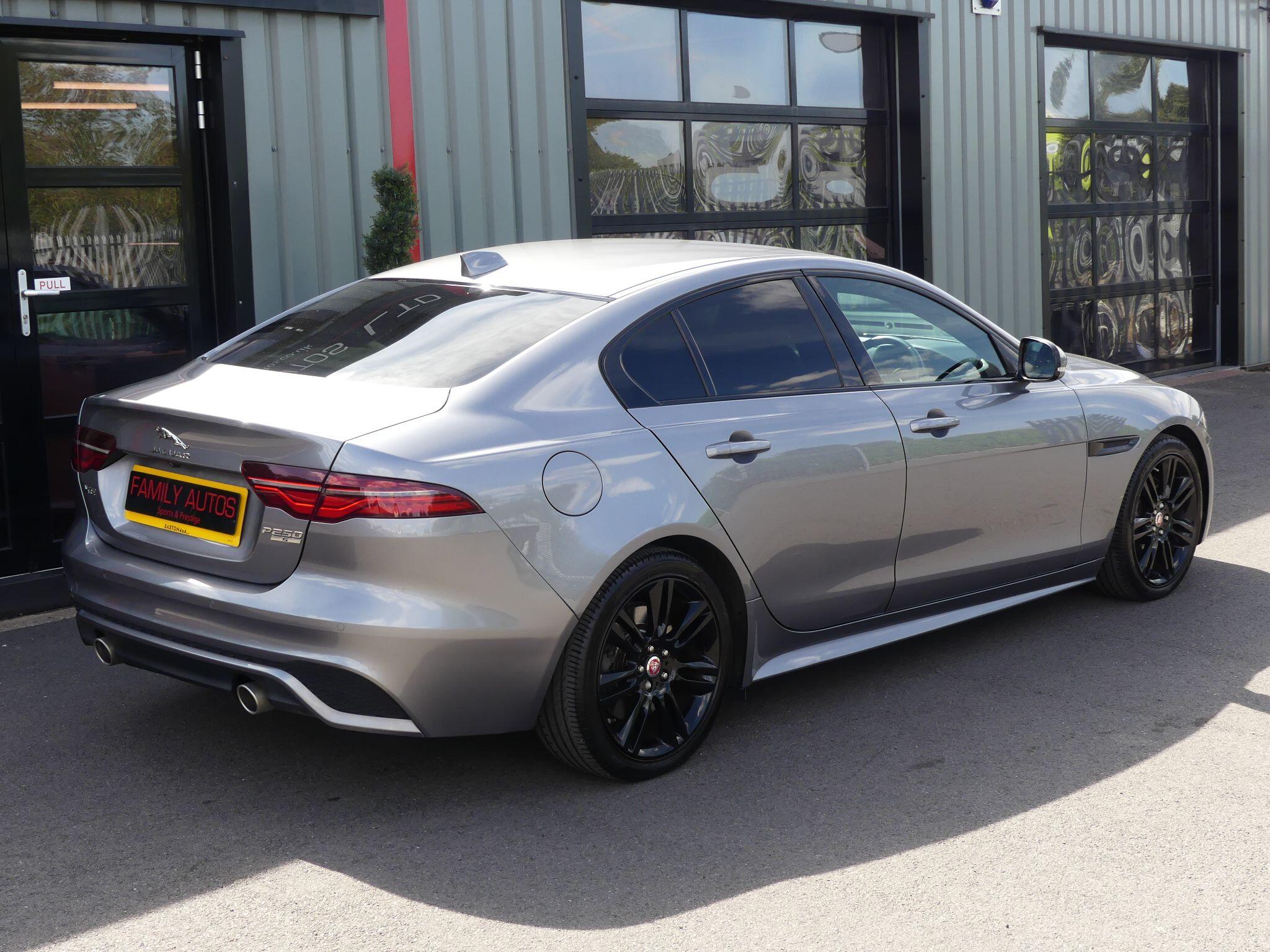 Jaguar XE