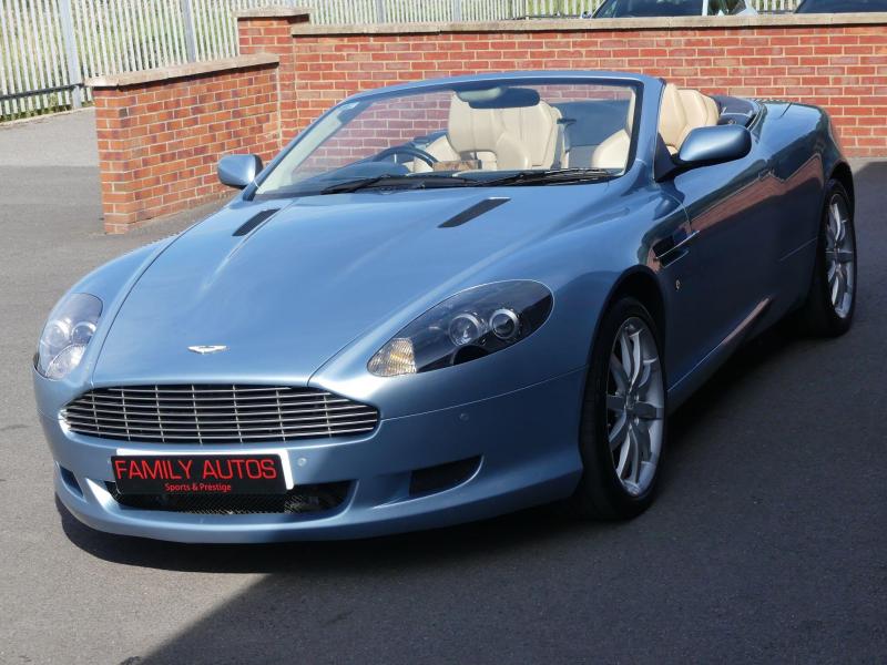Aston Martin DB9