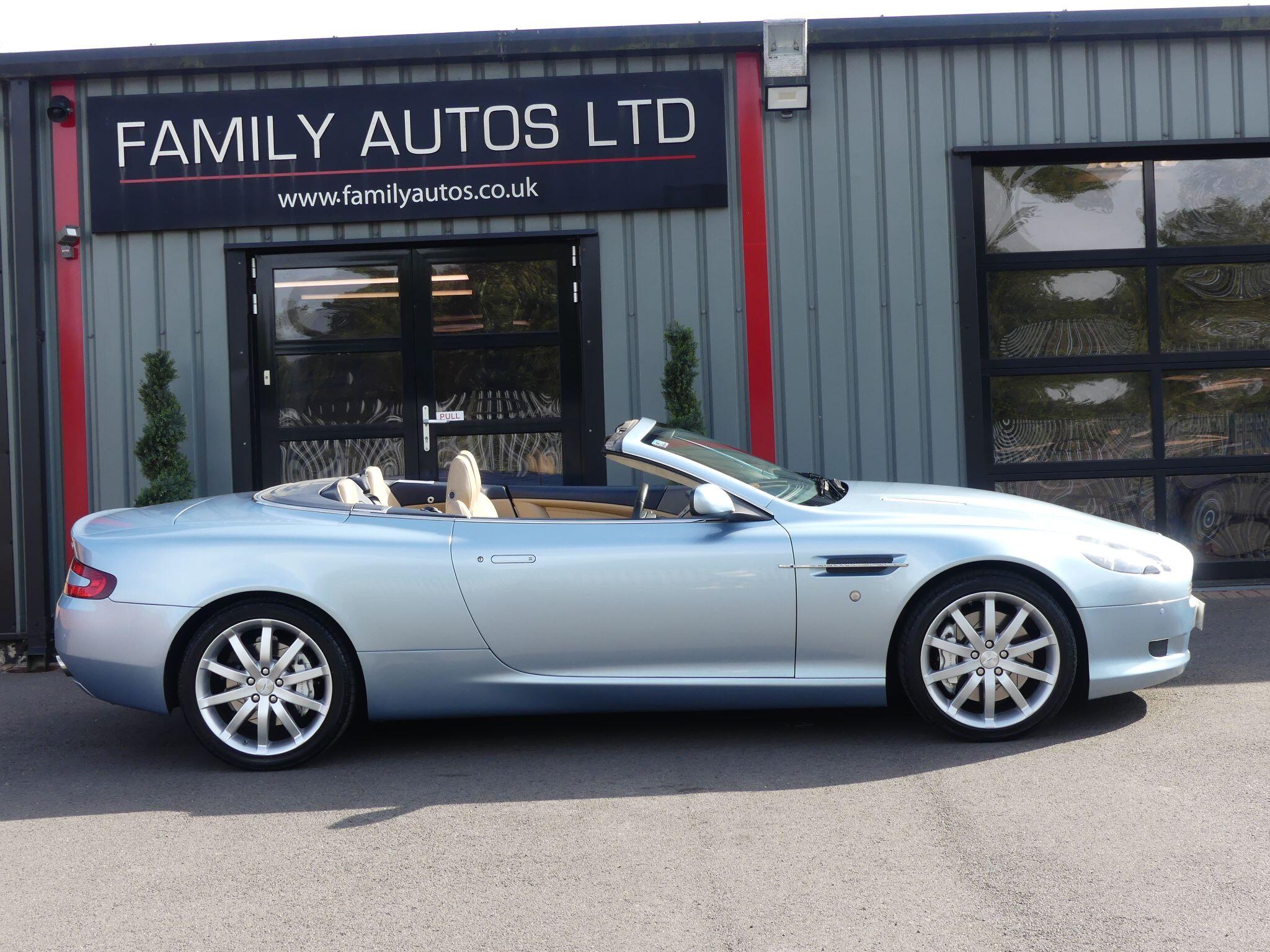 Aston Martin DB9