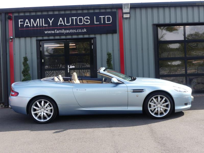 Aston Martin DB9