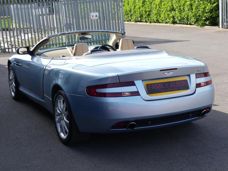Aston Martin DB9